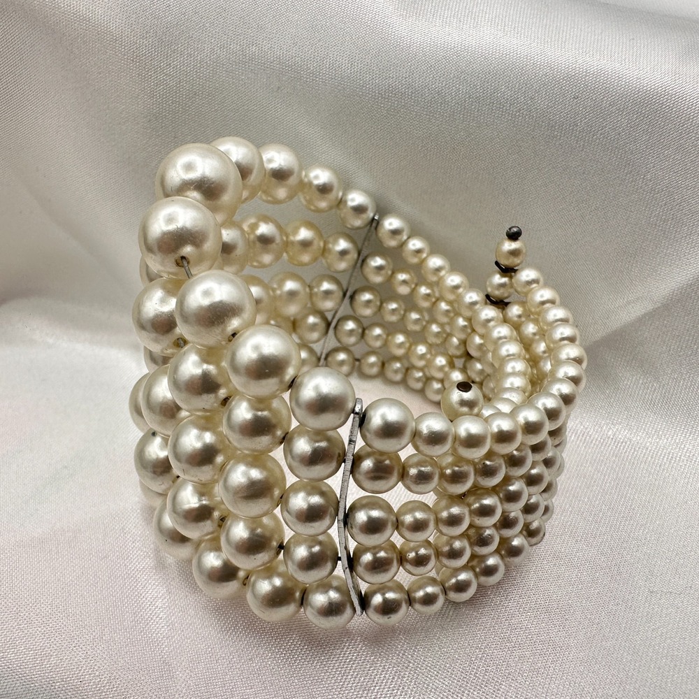 Vintage Y2K Cream Faux Pearl Beaded Wrap Stretch Bracelet Statement Jewelry